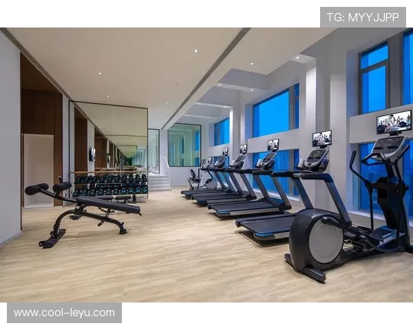 张琳芃家里健身房比小区游泳池还大，这生活跟足球场哪个更霸气？