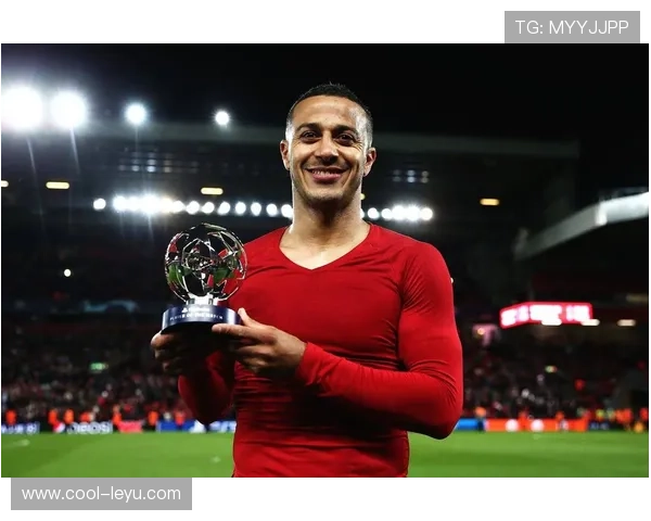 接管中场蒂亚戈本赛季直塞撕开防线力压队内同僚